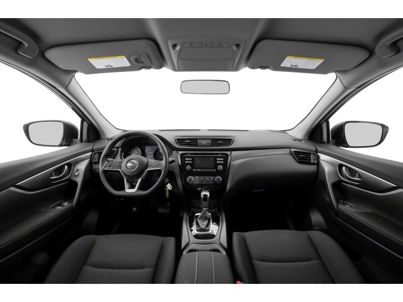 2017 Nissan Qashqai SV (CVT) Interior Shot 6