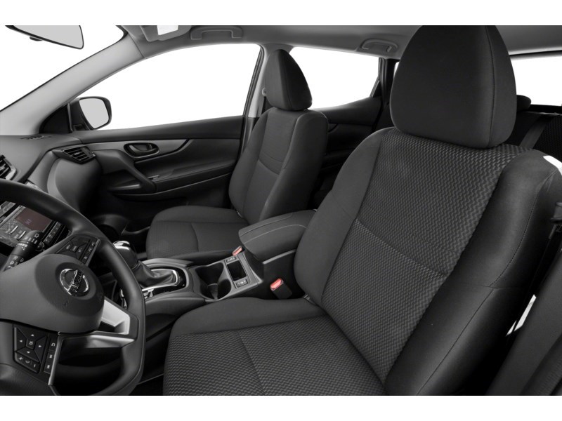 2017 Nissan Qashqai SV (CVT) Interior Shot 4