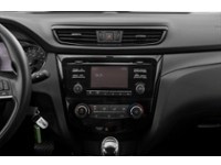 2019 Nissan Qashqai SL (CVT) Interior Shot 2