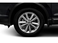 2017 Nissan Qashqai SV (CVT) Exterior Shot 5