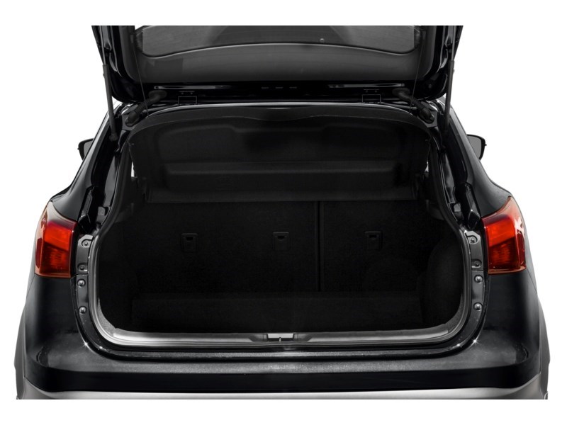 2017 Nissan Qashqai SV (CVT) Exterior Shot 4