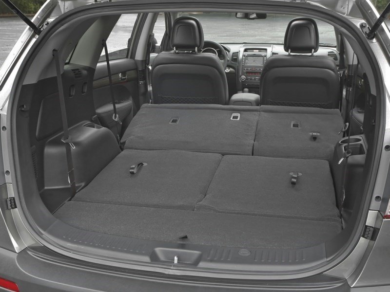 2011 Kia Sorento LX (M6) OEM Shot 6