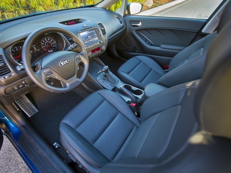 2014 Kia Forte 1.8L LX (M6) OEM Shot 4