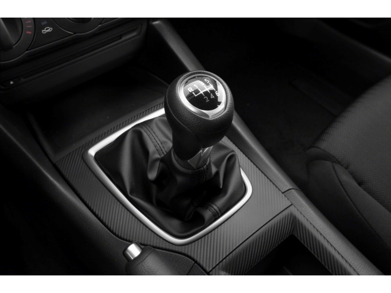 2014 Mazda Mazda3 Sport GT-SKY (A6) Exterior Shot 12