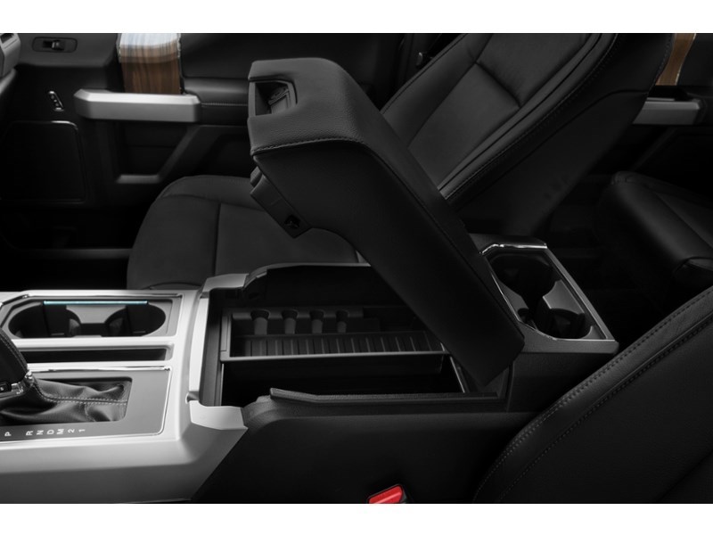 2016 Ford F-150 Lariat Interior Shot 7