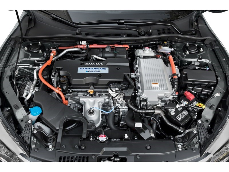 2015 Honda Accord Hybrid Touring Exterior Shot 3