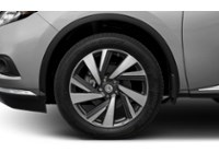 2017 Nissan Murano Platinum Exterior Shot 5