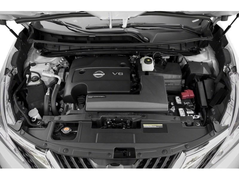 2017 Nissan Murano Platinum Exterior Shot 3