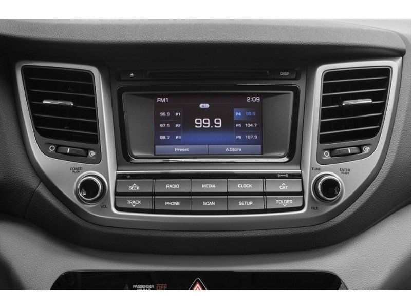 2017 Hyundai Tucson SE 2.0 Interior Shot 2