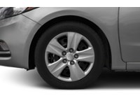 2016 Kia Forte 2.0L LX+ (M6) Exterior Shot 5