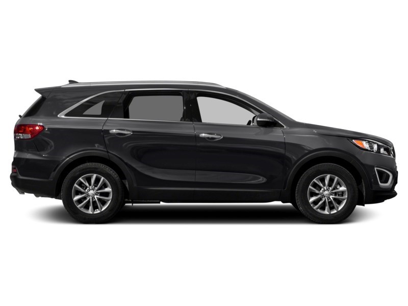 2016 Kia Sorento 2.4L LX Exterior Shot 11