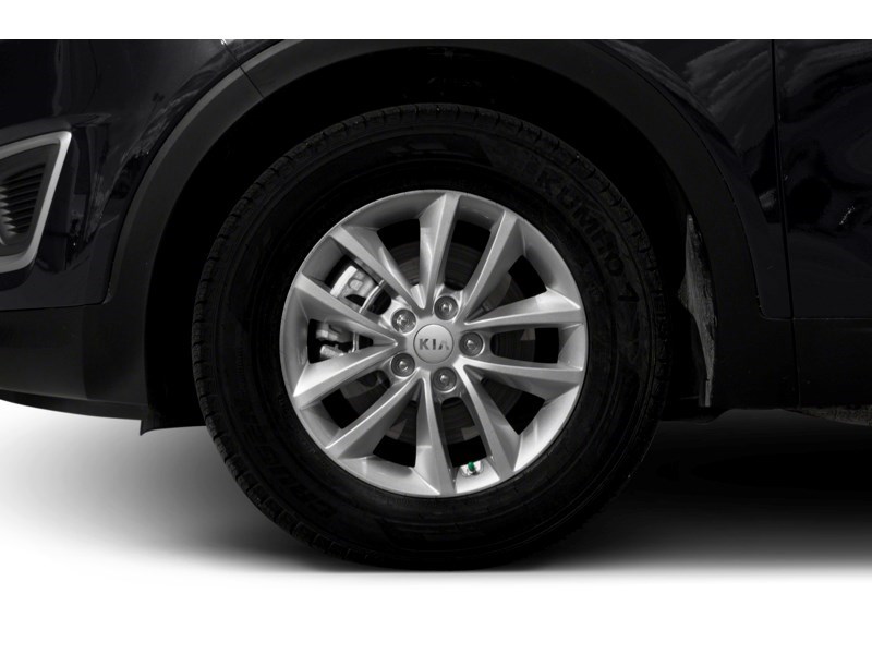 2016 Kia Sorento 2.4L LX Exterior Shot 5