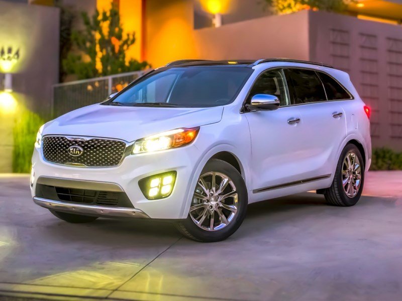 2018 Kia Sorento 2.4L LX OEM Shot 2