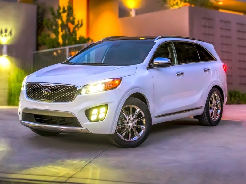 2018 Kia Sorento 2.4L LX OEM Shot 2