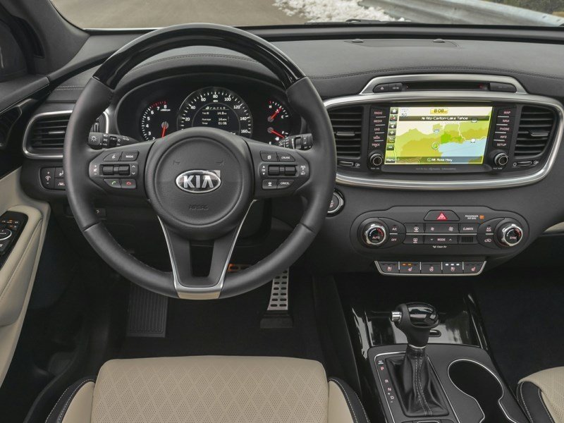 2018 Kia Sorento 2.4L LX OEM Shot 5
