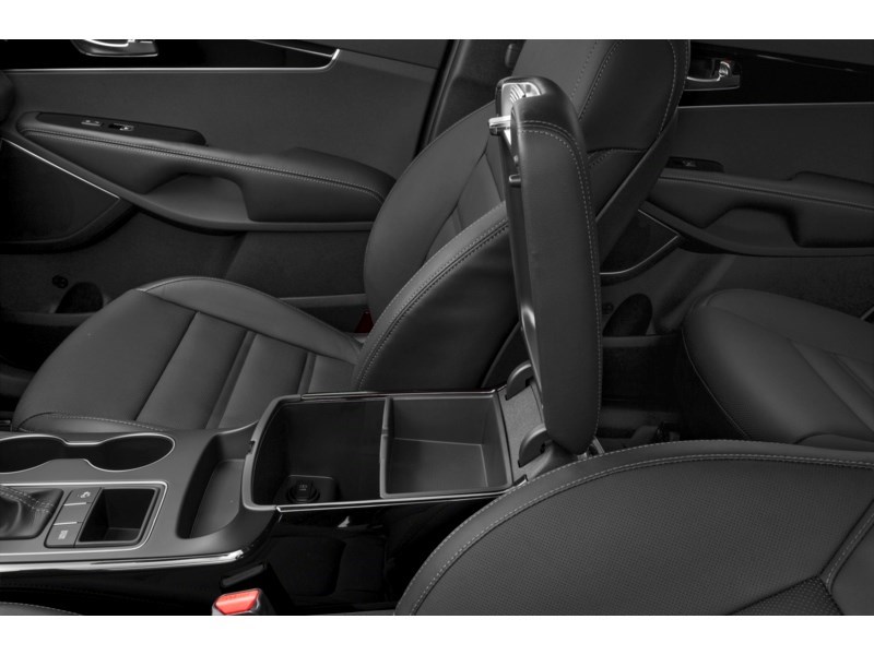 2018 Kia Sorento 3.3L SX V6 7-Seater Interior Shot 7