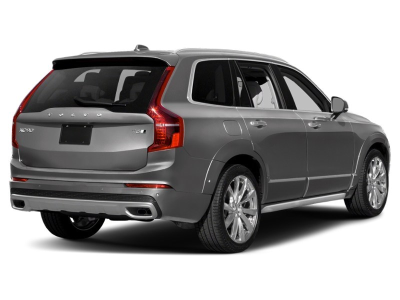 2016 Volvo XC90 T6 Inscription Exterior Shot 2