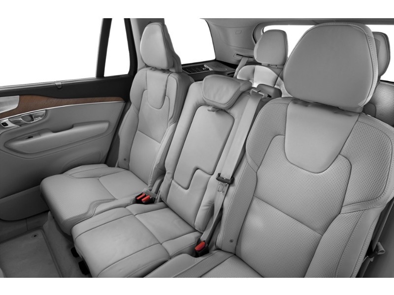2016 Volvo XC90 T6 Inscription Interior Shot 5
