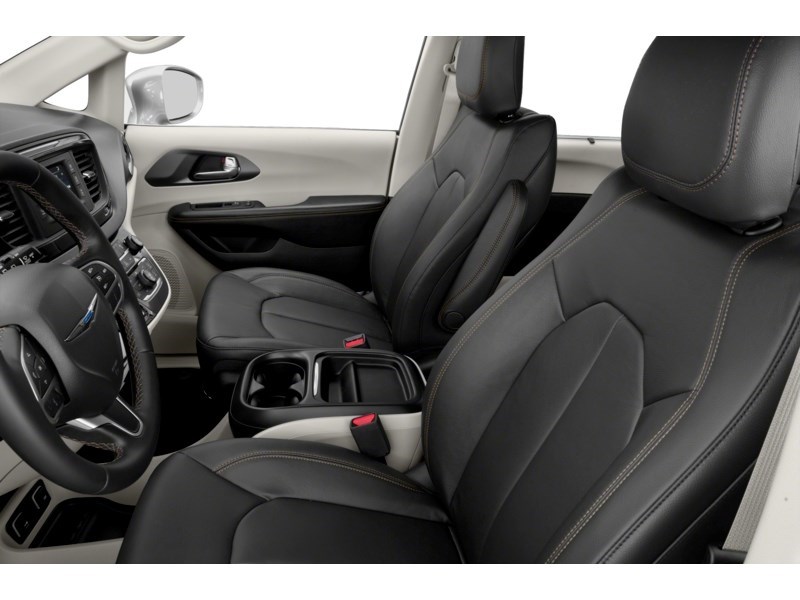 2020 Chrysler Pacifica Touring-L Plus Interior Shot 4