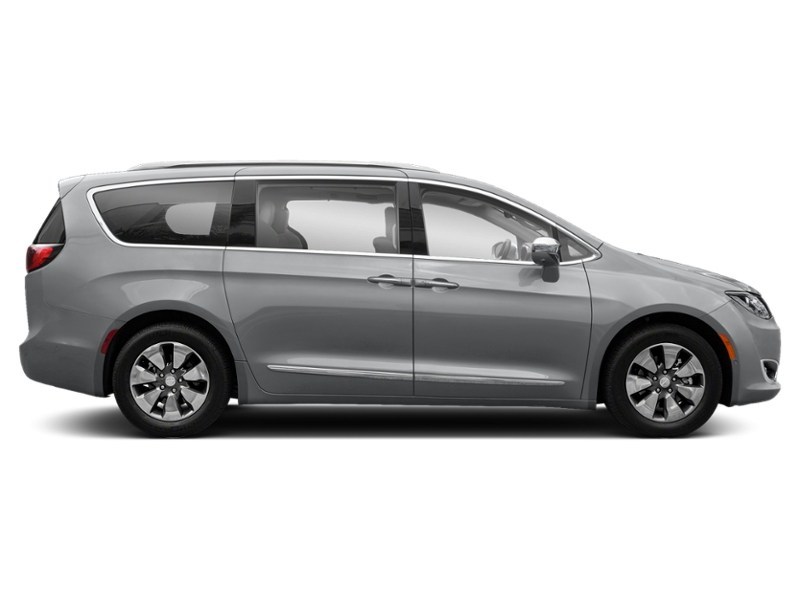 2020 Chrysler Pacifica Hybrid Limited Exterior Shot 11