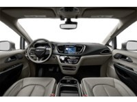 2020 Chrysler Pacifica Hybrid Limited Interior Shot 6