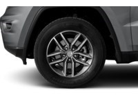 2019 Jeep Grand Cherokee Limited Exterior Shot 5