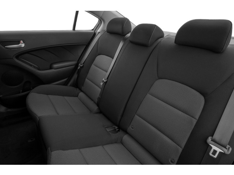 2018 Kia Forte LX (A6) Interior Shot 5