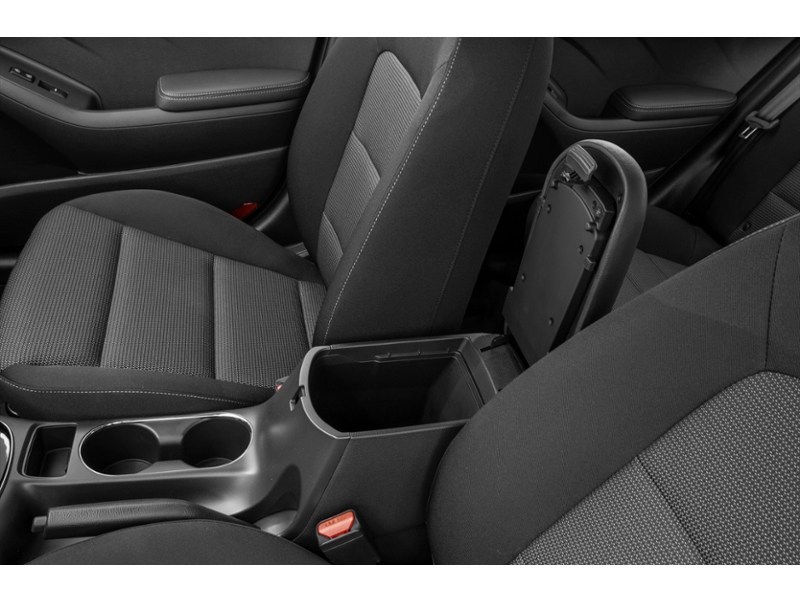 2018 Kia Forte LX (A6) Interior Shot 7