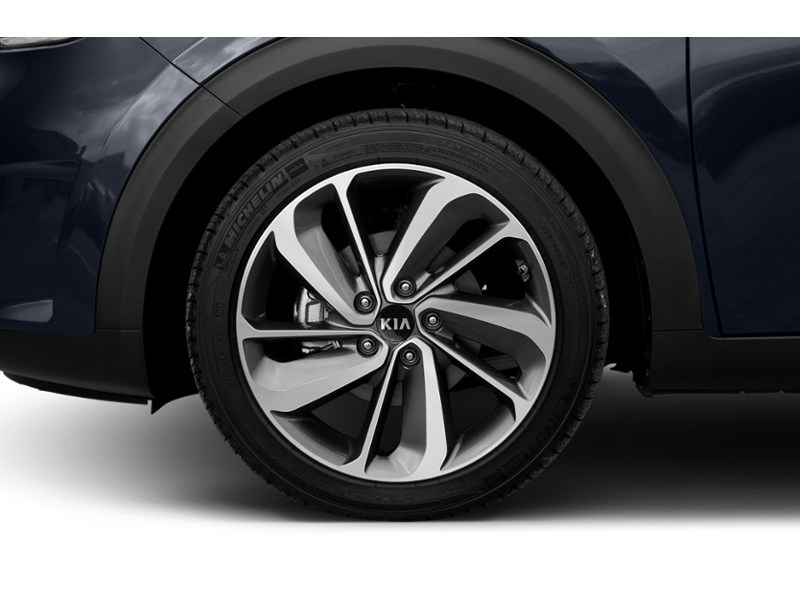 2018 Kia Niro SX Touring Exterior Shot 5