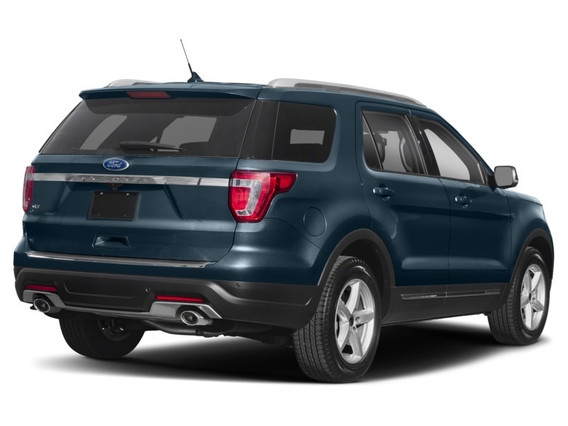 2018 Ford Explorer XLT 4WD Exterior Shot 2