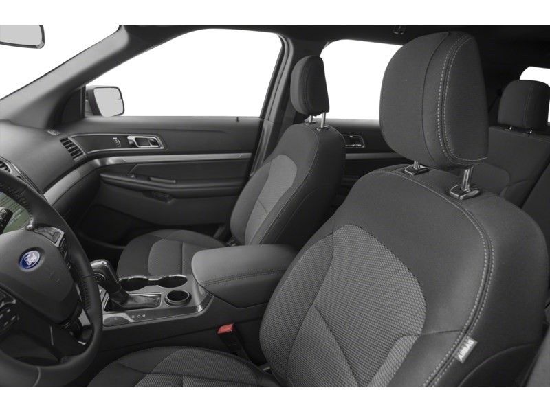 2018 Ford Explorer XLT 4WD Interior Shot 4