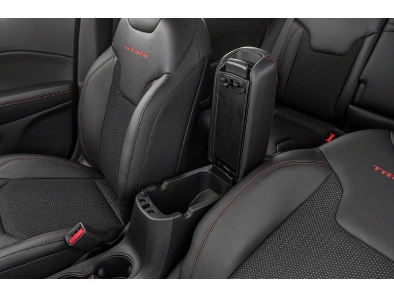 2017 Jeep New Compass Trailhawk Interior Shot 7