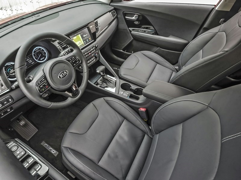 2019 Kia Niro PHEV EX Premium OEM Shot 4