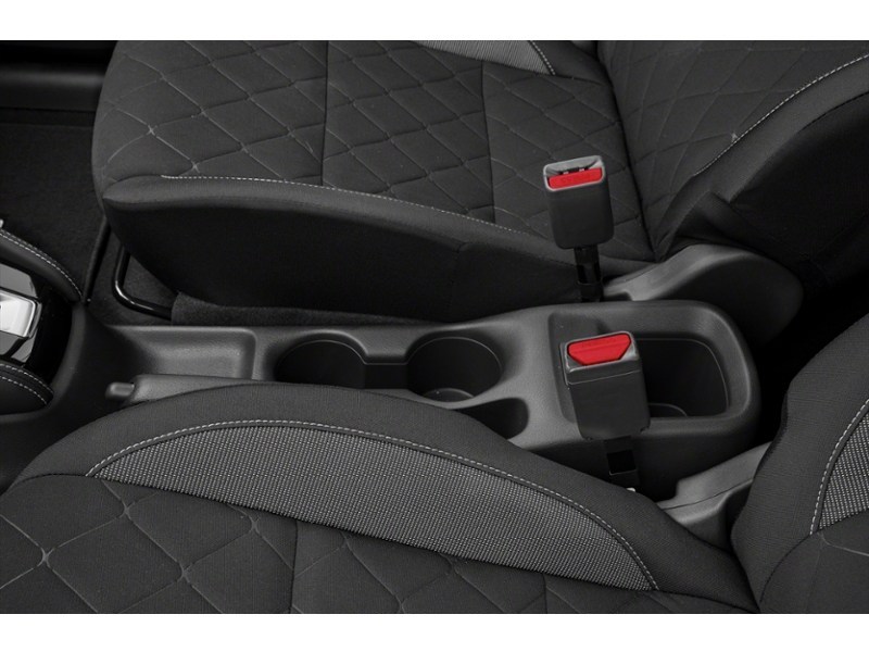 2020 Nissan Kicks S (CVT) Interior Shot 7