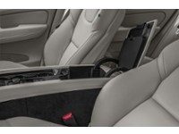 2019 Volvo XC60 T6 Inscription Interior Shot 7