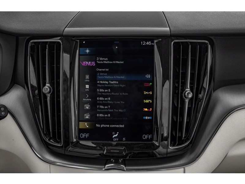2019 Volvo XC60 T6 Inscription Interior Shot 8