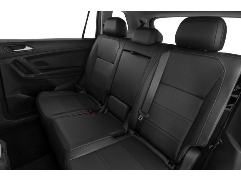 2019 Volkswagen Tiguan Comfortline Interior Shot 5