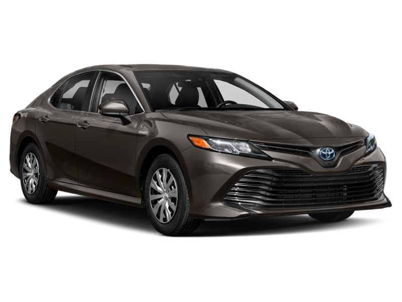 2019 Toyota Camry Hybrid LE Exterior Shot 8