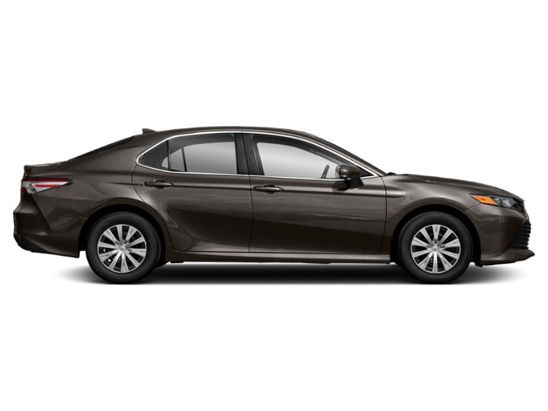 2019 Toyota Camry Hybrid LE Exterior Shot 10