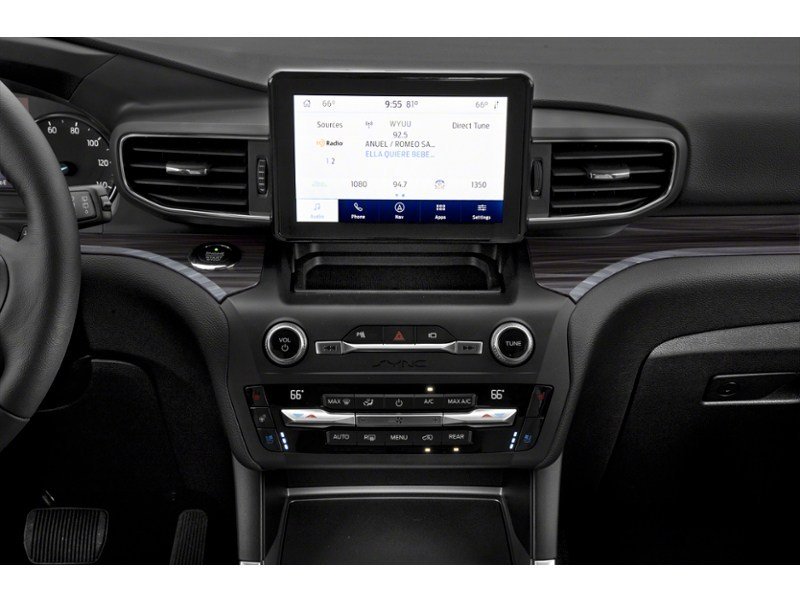 2023 Ford Explorer Limited Interior Shot 2