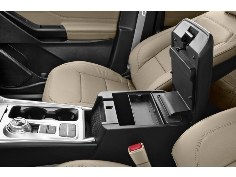 2023 Ford Explorer Limited Interior Shot 7