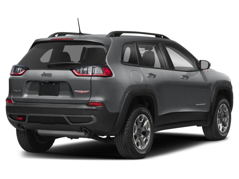 2019 Jeep Cherokee Trailhawk Exterior Shot 2