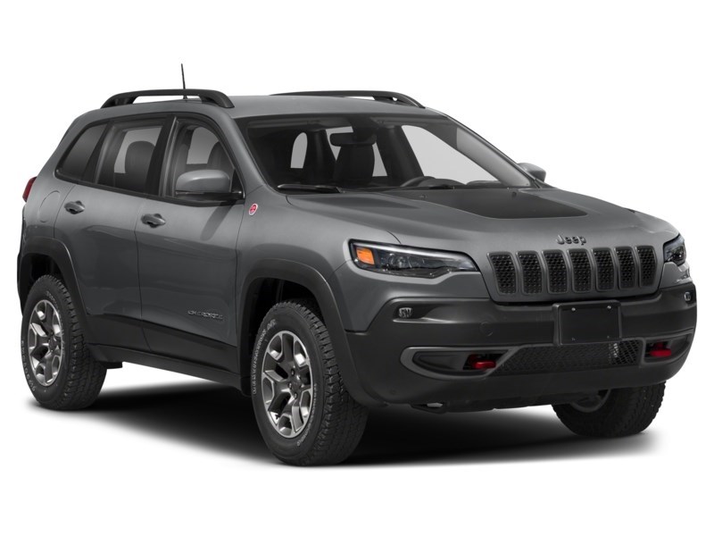 2019 Jeep Cherokee Trailhawk Exterior Shot 8