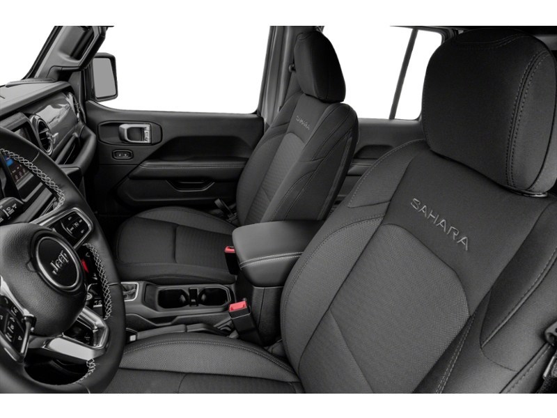 2018 Jeep Wrangler Unlimited Sahara Interior Shot 4