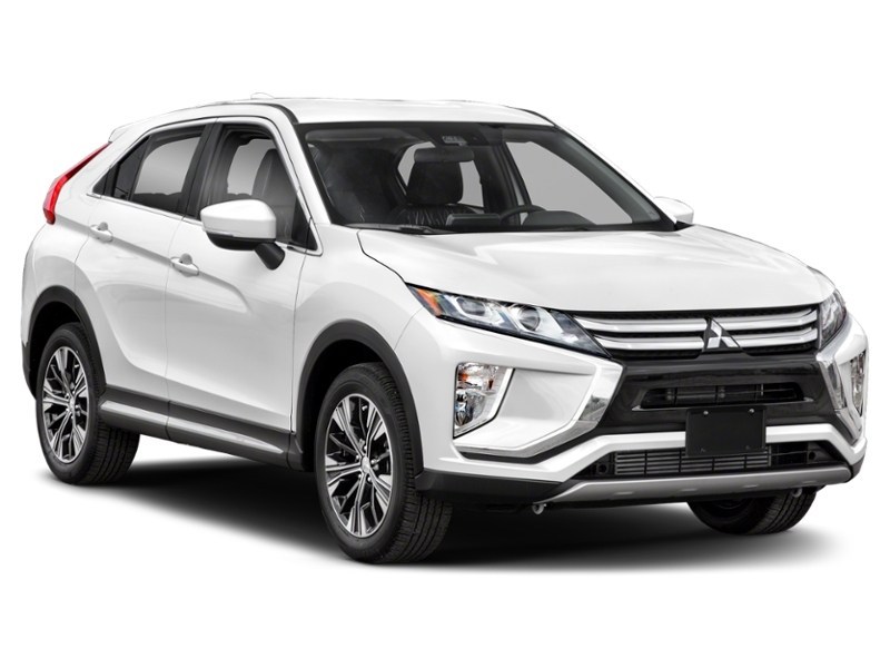 2019 Mitsubishi Eclipse Cross SE Exterior Shot 8