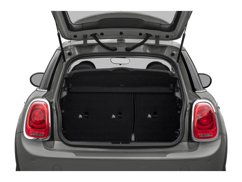 2020 MINI 5 Door Cooper Exterior Shot 4