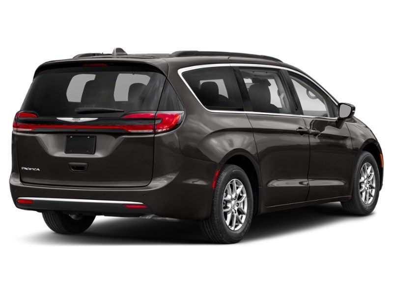 2022 Chrysler Pacifica Touring L Exterior Shot 2