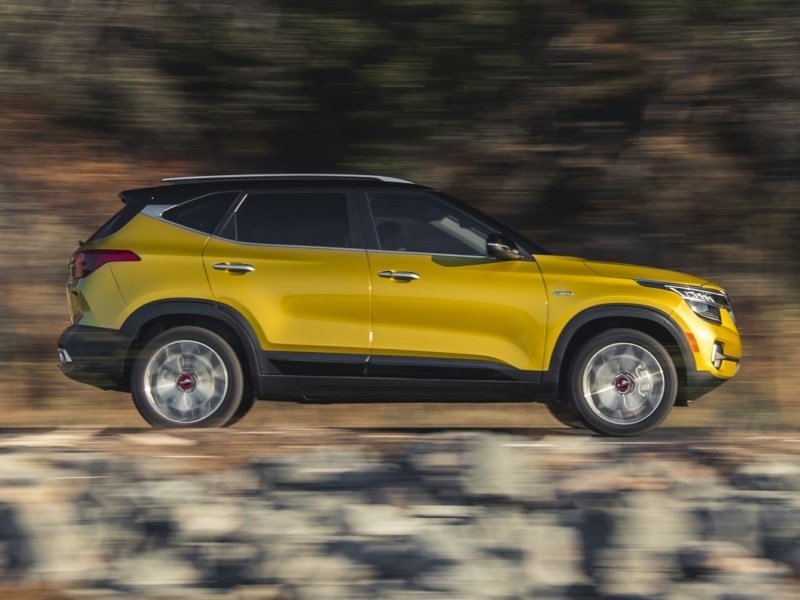 2021 Kia Seltos SX Turbo OEM Shot 2
