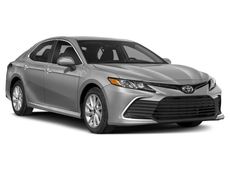 2022 Toyota Camry LE Exterior Shot 8