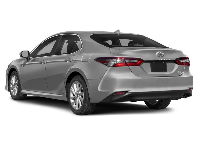 2022 Toyota Camry LE Exterior Shot 9